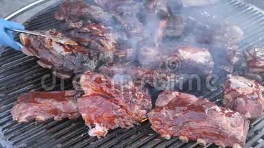 美式BBQ，油炸鲜肉，鸡肉烧烤，猪肉，排骨，Kebab，汉堡，烧烤，Josper，牛肉.. 关闭阳光